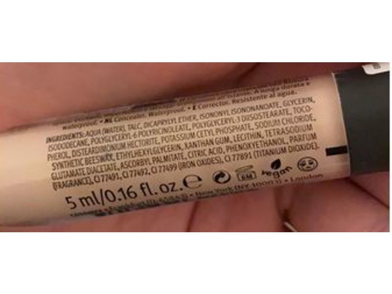 Essence Camouflage+ Matt Concealer, 10 Light Rose, 0.16 fl oz/5 mL