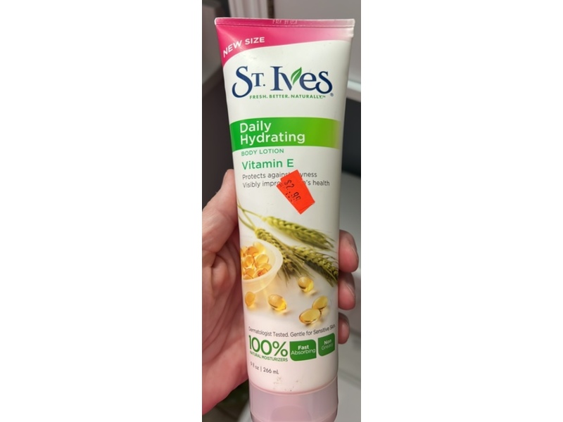 St. Ives Daily Hydrating Body Lotion, Vitamin E, 9 fl oz/266 mL