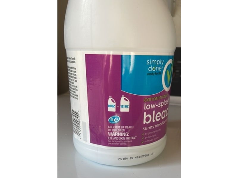 Simply Done Concentrated Low Splash Bleach, 81 fl oz/2.39 L