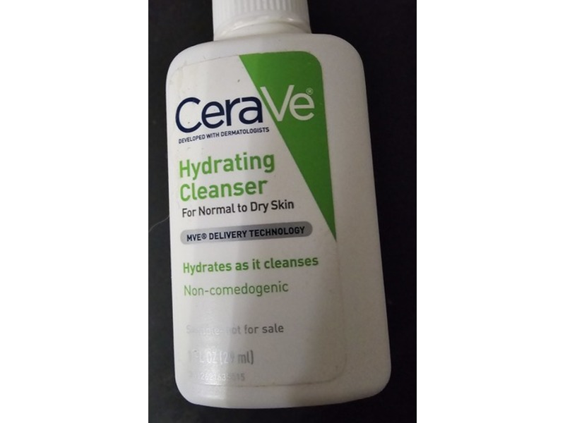 CeraVe Hydrating Cleanser, 1 fl oz/29 mL