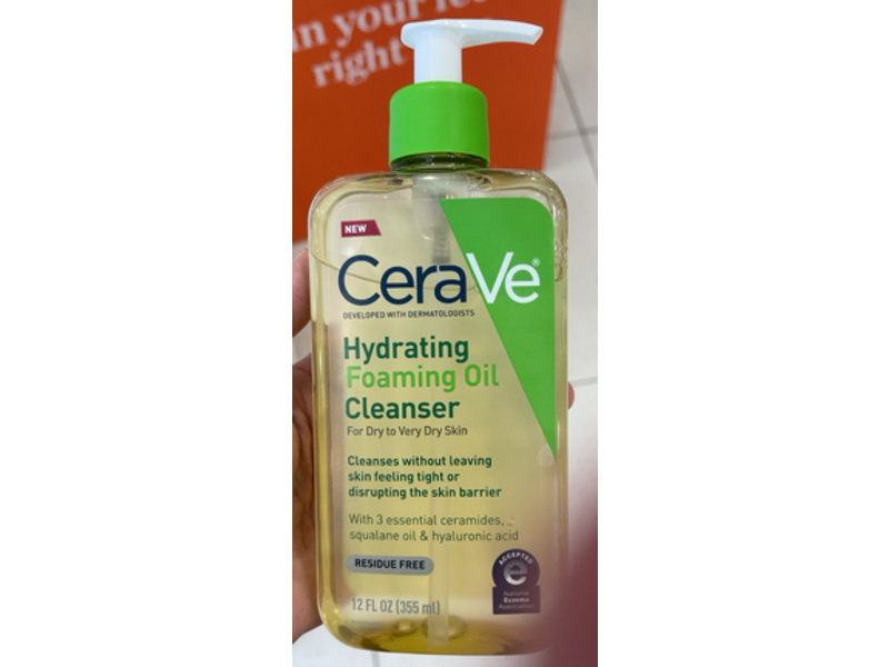 CeraVe Hydrating Foaming Oil Cleanser, Ceramides, Squalane Oil & Hyaluronic Acid, 12 fl oz/355 mL