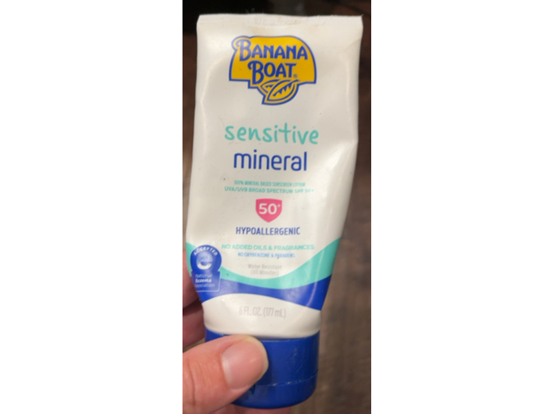Banana Boat Sensitive Mineral Sunscreen Lotion, SPF 50+ , 6 fl oz/177 mL