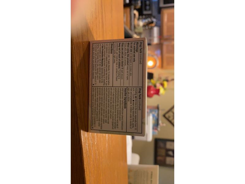 Clinique Even Better Glow Light Reflecting Makeup Broad Spectrum SPF 15/1 oz. Bone