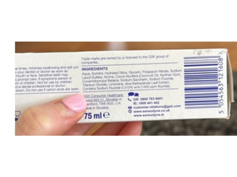 Sensodyne Nourish Toothpaste, Natural Mint & Aloe Vera Extract, 75 mL