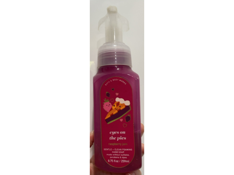 Bath & Body Works Eye On The Pies Gentle & Clean Foaming Hand Soap, Raspberry Jam, 8.75 fl oz/259 mL