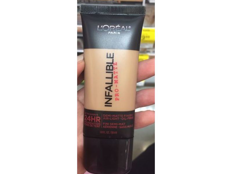 L'Oreal Paris Infallible Pro-Matte Foundation Makeup, Classic Tan, 1 fl oz/30 mL