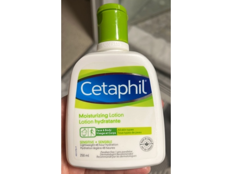 Cetaphil Moisturizing Lotion, Sensitive, 250 mL