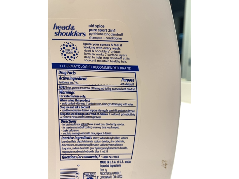 Head & Shoulders 2 in 1 Dandruff Shampoo+ Conditioner, Old Spice, 20.7 fl oz/613 mL