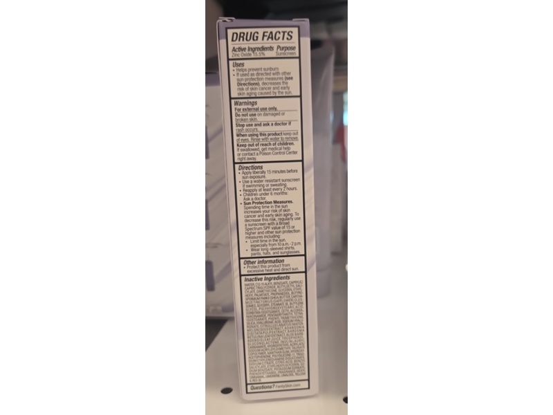 Fenty Skin Hydra Vizor Refill Sunscreen Moisturizer, SPF 30, 1.7 fl oz/50 mL