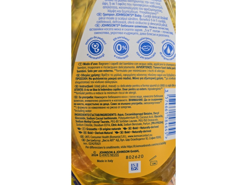 Johnson's Baby Shampoo, 500 mL.