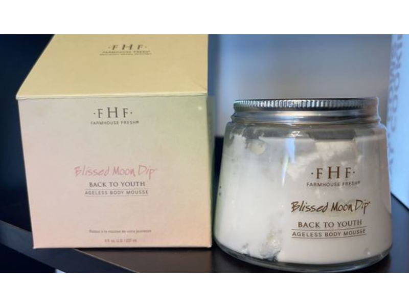 Farmhouse Fresh Blissed Moon Dip Back To Youth Ageless Body Mousse, 8 fl oz/237 mL