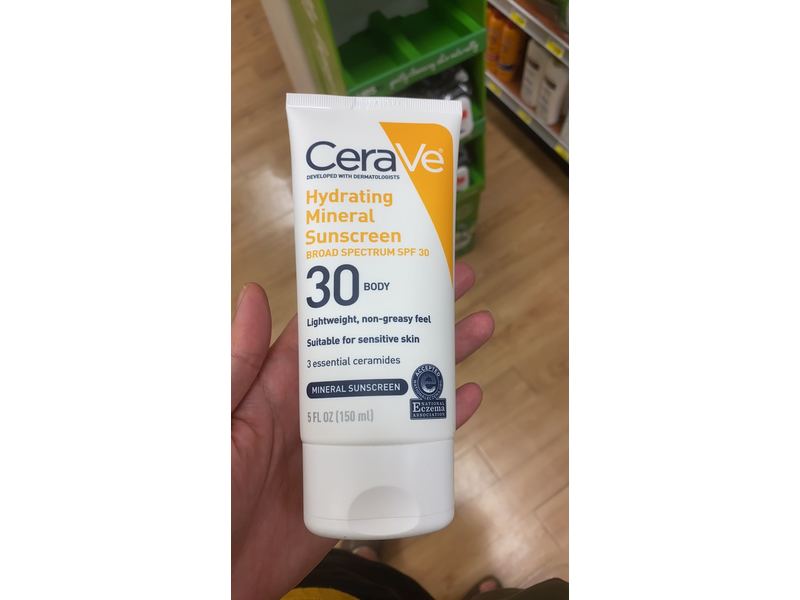 CeraVe Hydrating Mineral Sunscreen Body Lotion, SPF 30, 5 fl oz/150 mL