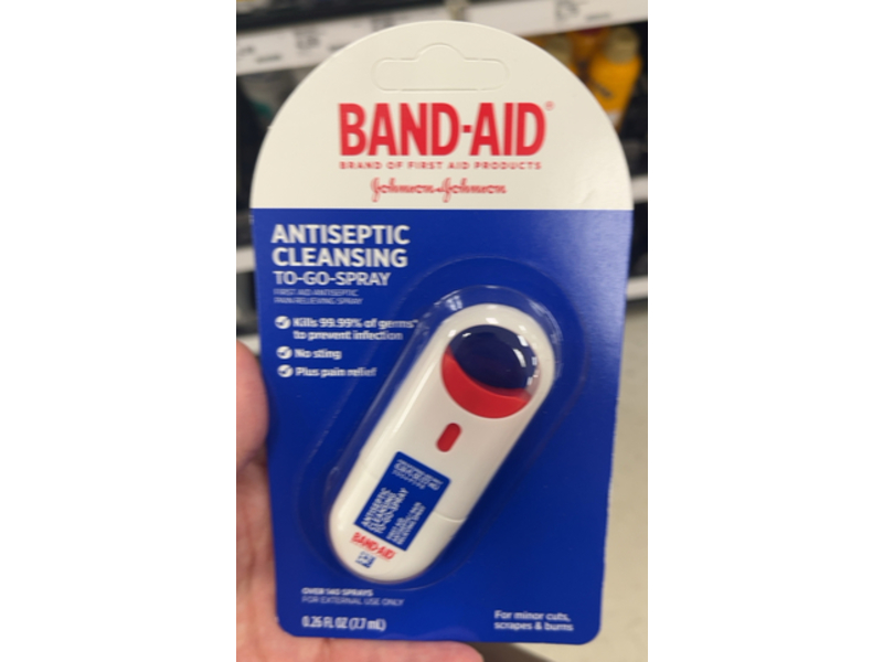 Band-Aid Antiseptic Cleansing To-Go-Spray, 0.26 fl oz/7.7 mL