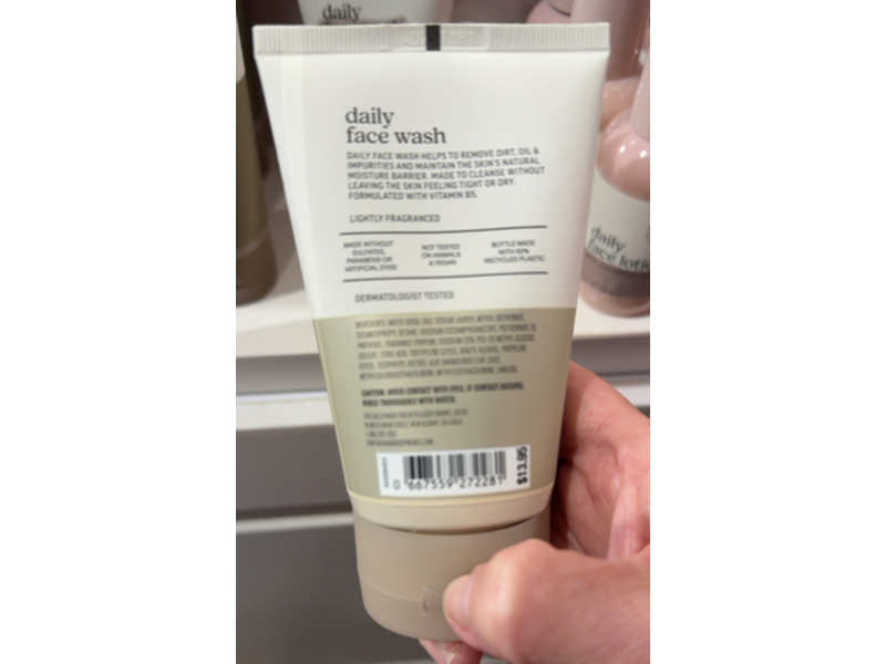 Bath & Body Works Daily Face Wash, Vitamin B5, 4 oz/113 g