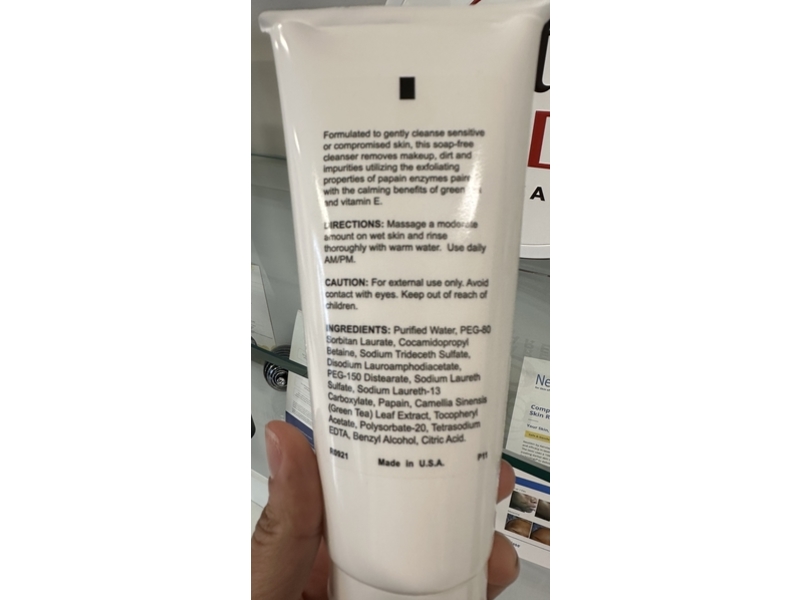 Fidskin Gentle Cleanser, Papaya Enzymes + Green Tea Extract & Vitamin E, 6.7 fl oz