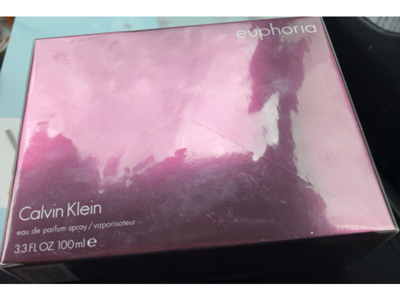 Calvin Klein Eau De Parfum Spray, 3.3 fl oz/100 mL