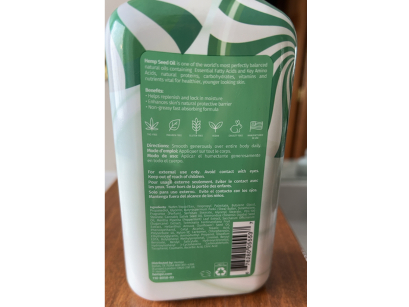 Hempz Herbal Body Moisturizer Lotion, Frosted Mint, 17 fl oz/500 mL