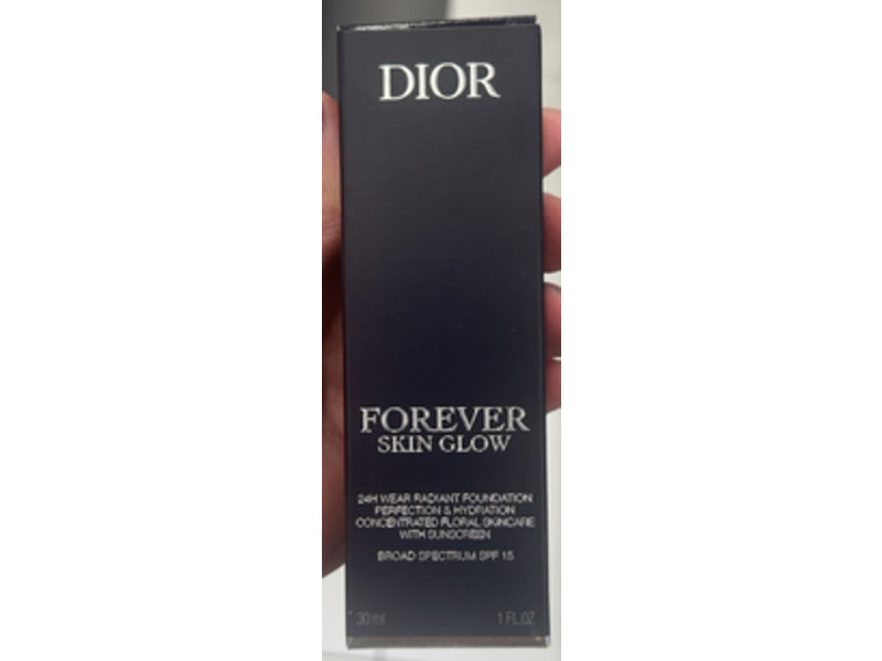 Dior Forever Skin Glow Foundation, SPF 15 4C Cool, 1 fl oz/30 mL