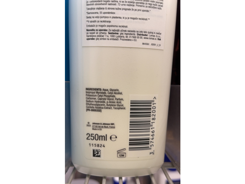 Neutrogena Intense Repair Cica Body Lotion, Glycerin + Centella Asiatica, 250 mL