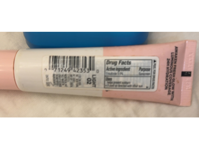 L'Oreal Paris Skin Paradise Tinted Moisturizer, SPF 19, Light 02, 1 fl oz/30 mL