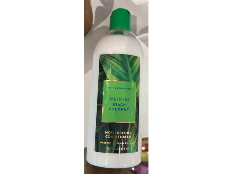 Bath & Body Works Waikiki Beach Coconut Moisturizing Conditioner, Vitamin B5 + Aloe, 16 fl oz/473 mL