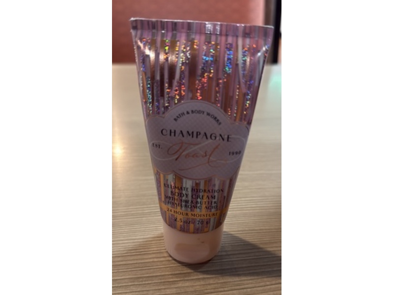 Bath & Body Works Ultimate Hydration Body Cream, Champagne Toast, 2.5 fl oz/70 g
