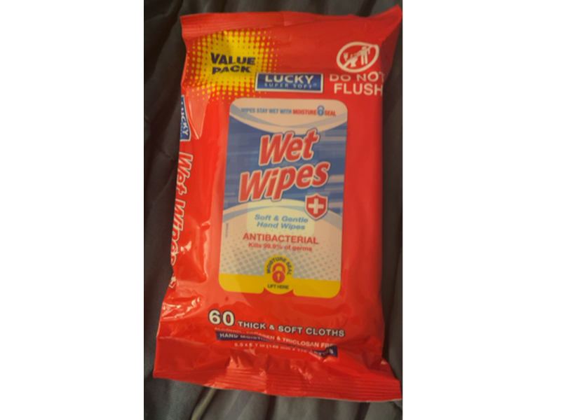 Lucky Super Soft Antibacterial Wet Wipes, 60 Count