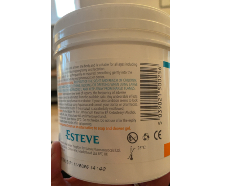 Aqua Max Emollient Cream, 500 g