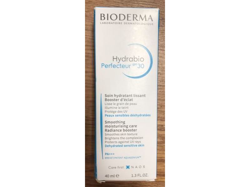 Bioderma Smoothing Moisturising Care Radiance Booster, SPF 30, 1.33 fl oz/40 mL