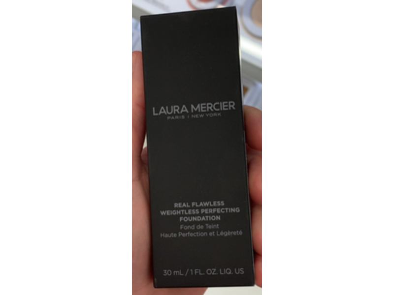 Laura Mercier Real Flawless Weightless Perfecting Foundation, 4C1 Praline, 1 fl oz/30 mL