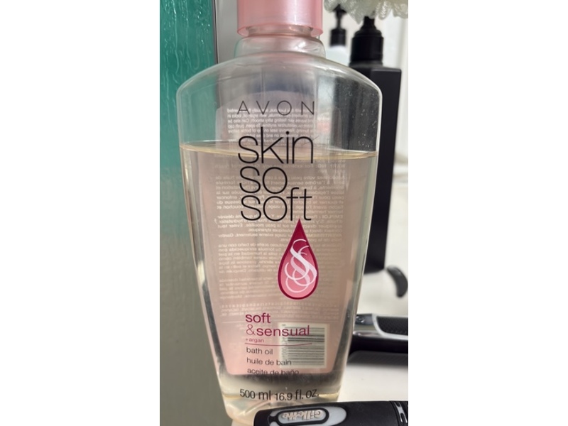 Avon Skin So Soft Bath Oil, Soft & Sensual, 16.9 fl oz/500 mL