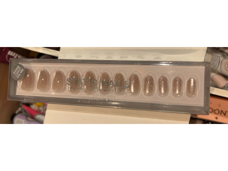 Static Nails Reusable Pop-On Manicures, Champagne Round Velvet Effect, 0.7 fl oz/2 g, 30 Count