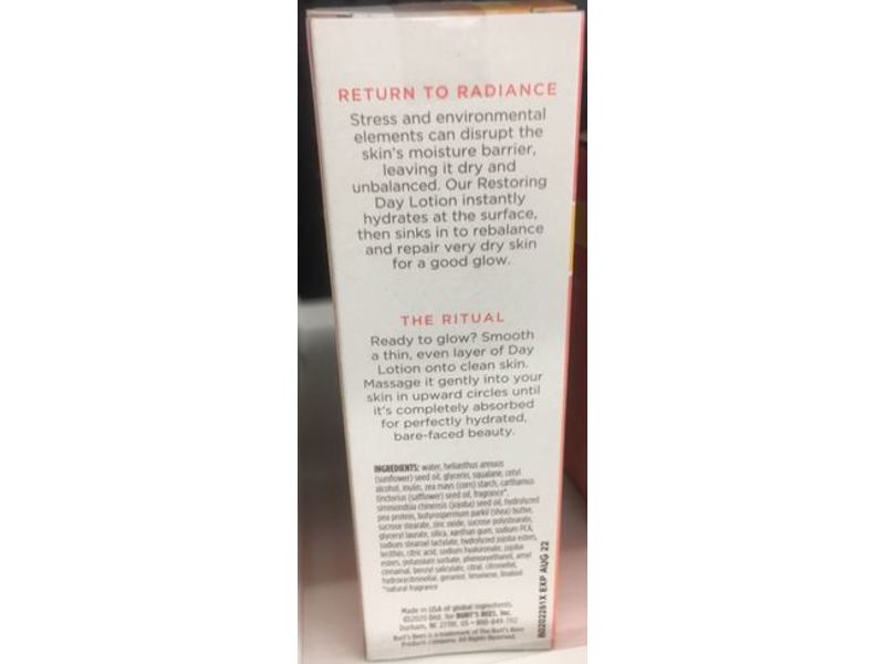 Burt's Bees Truly Glowing Day Lotion, 1.8 oz / 51 g