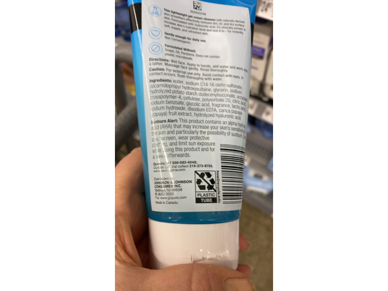 Neutrogena Hydro Boost Exfoliating Cleanser, 5 fl oz/147 mL