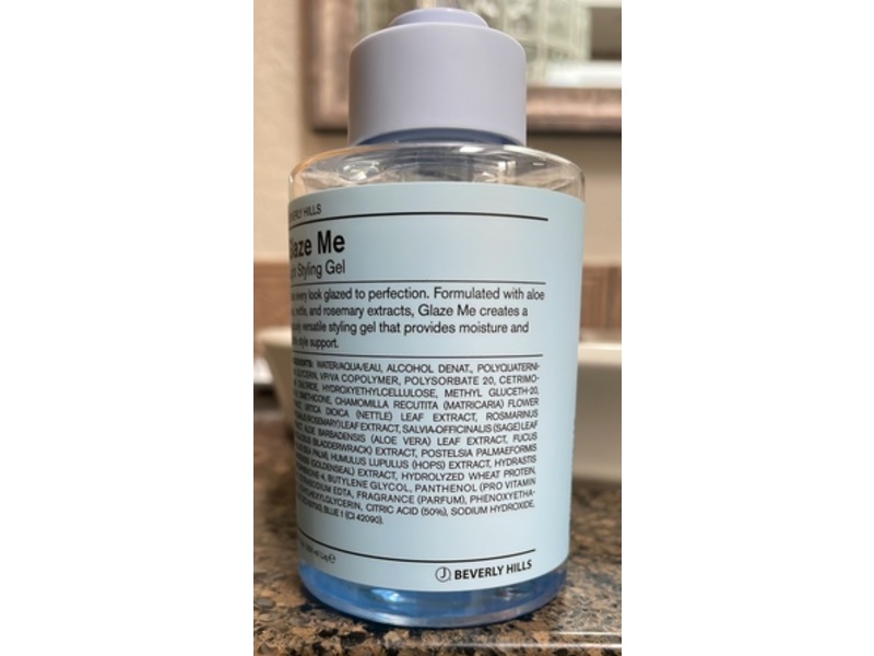 J Beverly Hills Glaze Me Light Styling Gel, 7 fl oz/200 mL