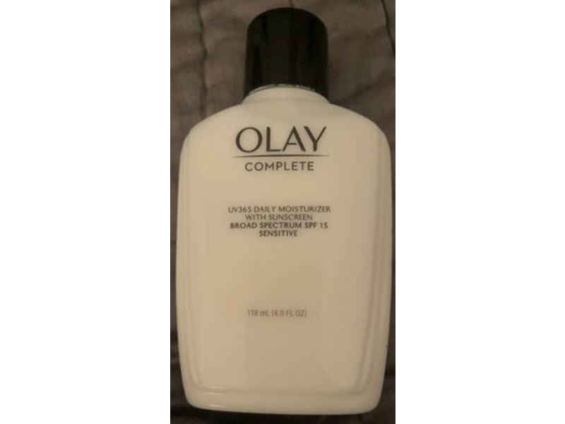 Olay Complete Daily Moisturizer, Sensitive, SPF 15, 4 fl oz/118 mL