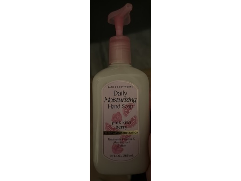 Bath & Body Works Moisturizing Hand Soap, Pink Kiwi Berry, 9 fl oz/266 mL