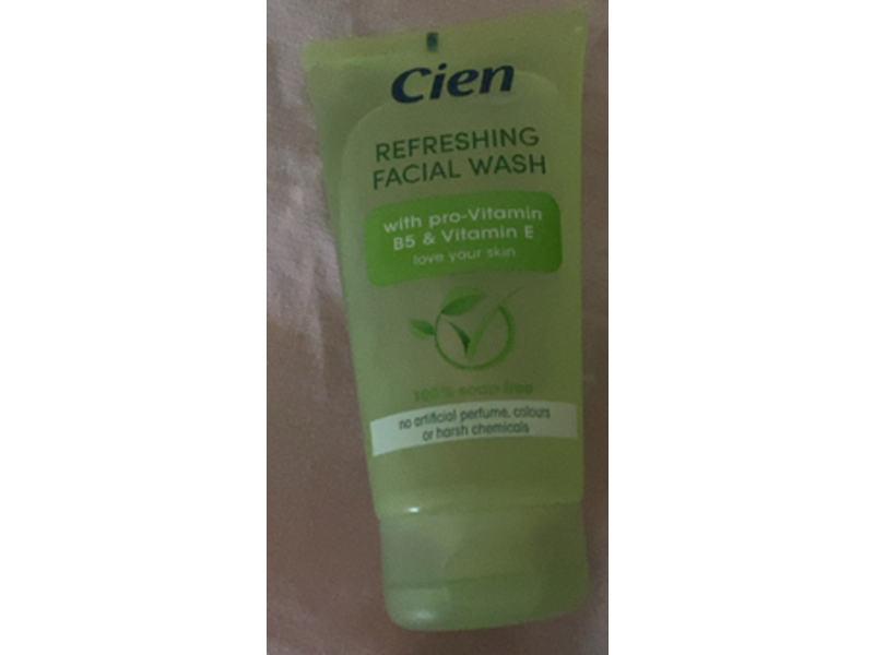 Cien Refreshing Facial Wash, Pro-Vitamin B5 & Vitamin E, 150 mL