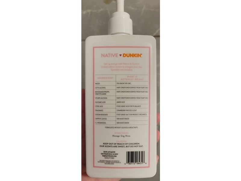 Native Moisturizing Conditioner, Dunkin Strawberry Frosted, 16.5 fl oz/487 mL