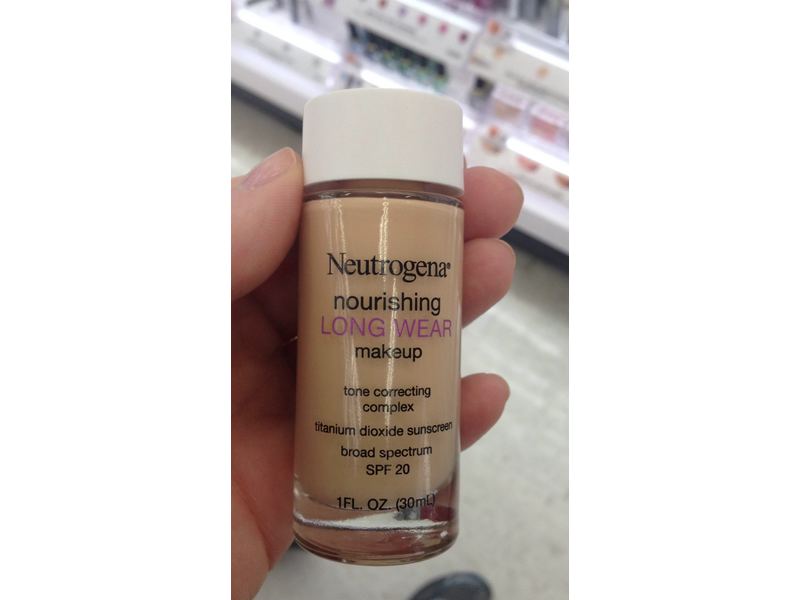 Neutrogena Nourishing Long Wear Liquid Makeup, Classic Ivory, 1 Fluid Ounce