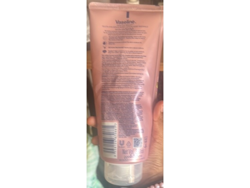 Vaseline Healthy Bright Gluta-Hya Serum Burst Lotion, Dewy Radiance, 330 mL