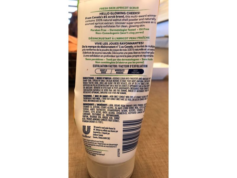 St. Ives Fresh Skin Apricot Scrub, 150 mL