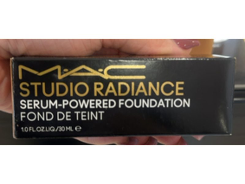 MAC Studio Radiance Serum Powered Foundation, NC40, 1.0 fl oz/30 mL