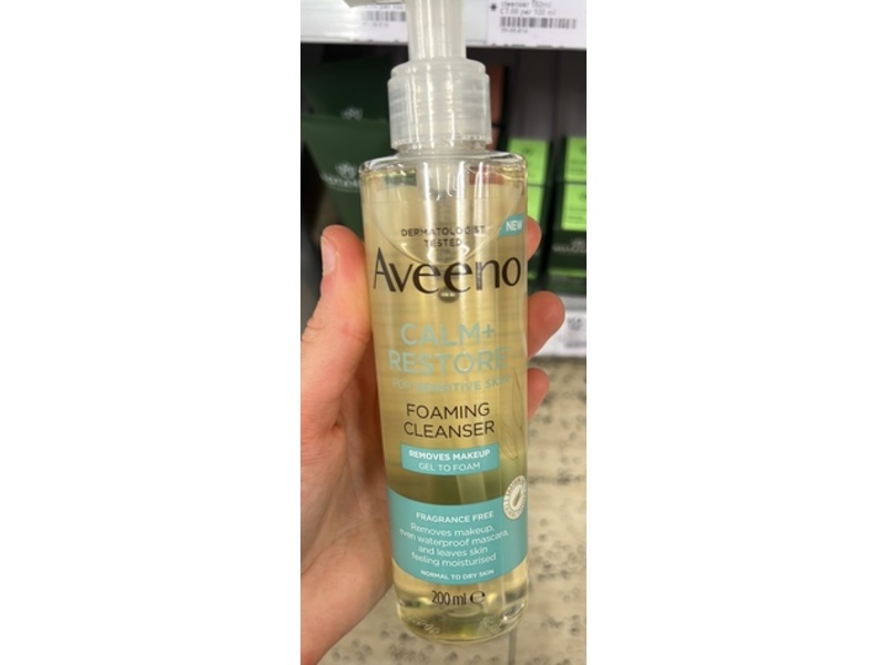 Aveeno Calm + Restore Foaming Cleanser 200 mL