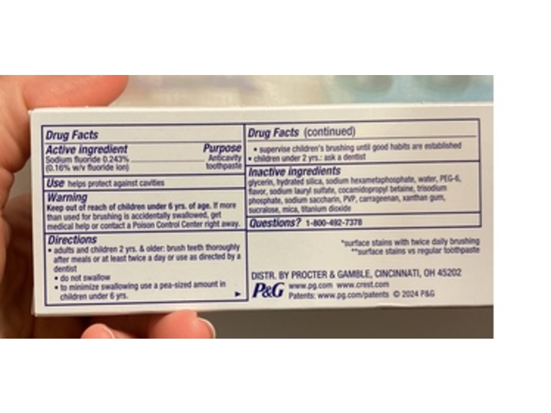 Crest 3D White Fluoride Anticavity Toothpaste, Blast, 4.6 fl oz/130 g