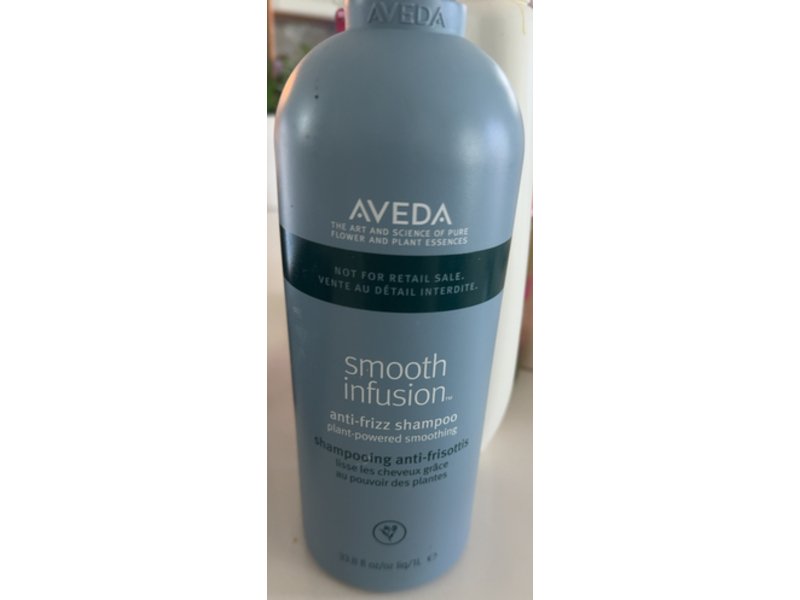 Aveda Smooth Infusion Anti - Frizz Shampoo, 33.8 fl oz/1 L