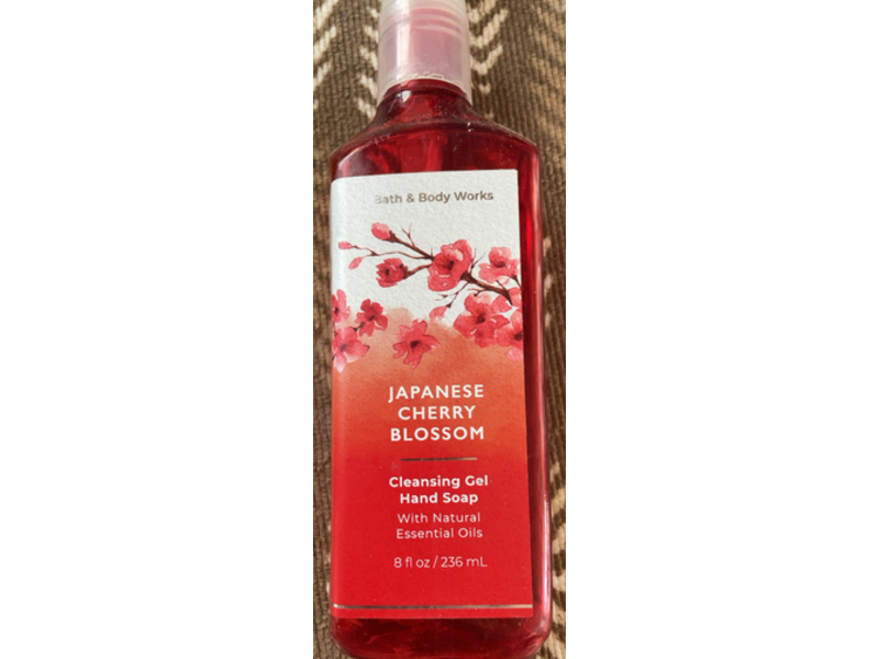 Bath And Body Works Japanese Cherry Blossom Cleansing Gel Hand Soap, 8 fl oz/236 mL