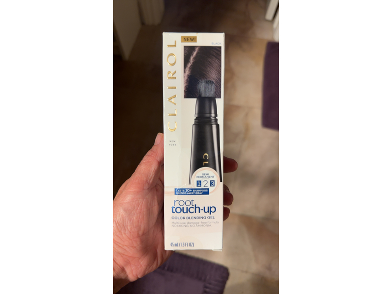 Clairol Semi-Permanent Root Touch-Up Color Blending Gel, Black, 1.5 fl oz/45 mL.