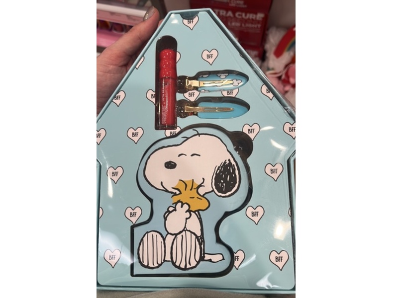Peanuts x Ulta Beauty No Place Like Home Beauty Vault, 4 Count