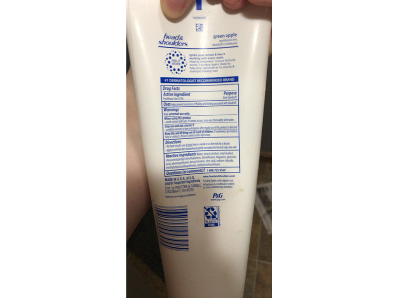 Head & Shoulders Daily Hair & Scalp Conditioner, Green Apple, 10.9 fl oz/325 mL